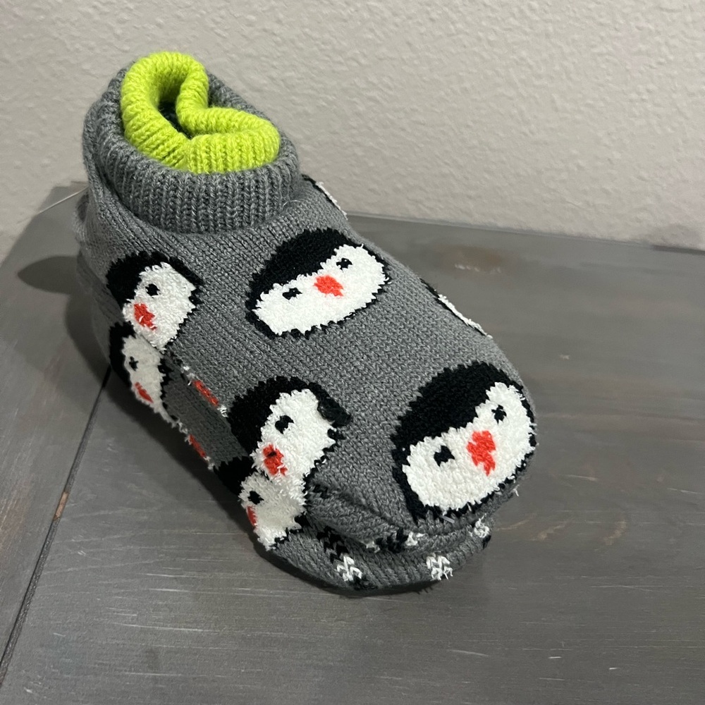 Secret Treasures Gray Knit Slippers with Lime Lining